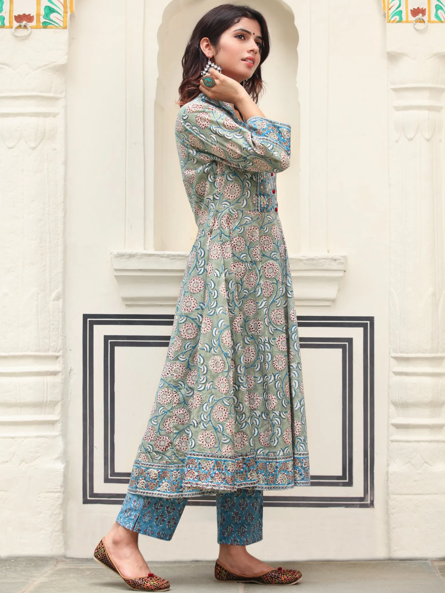 Jashn Adha Flared Kurta