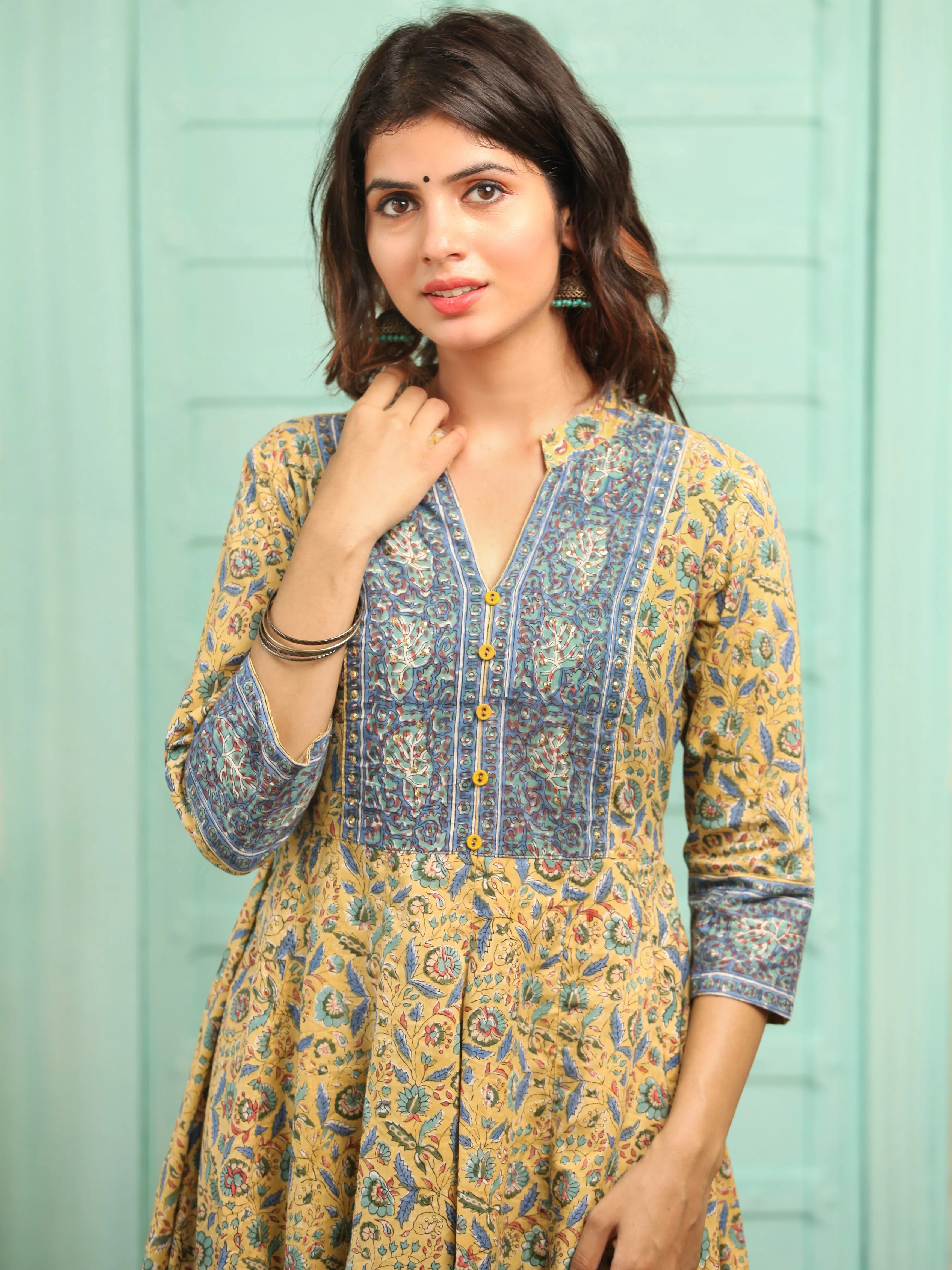 Jashn Mehroz Flared Kurta