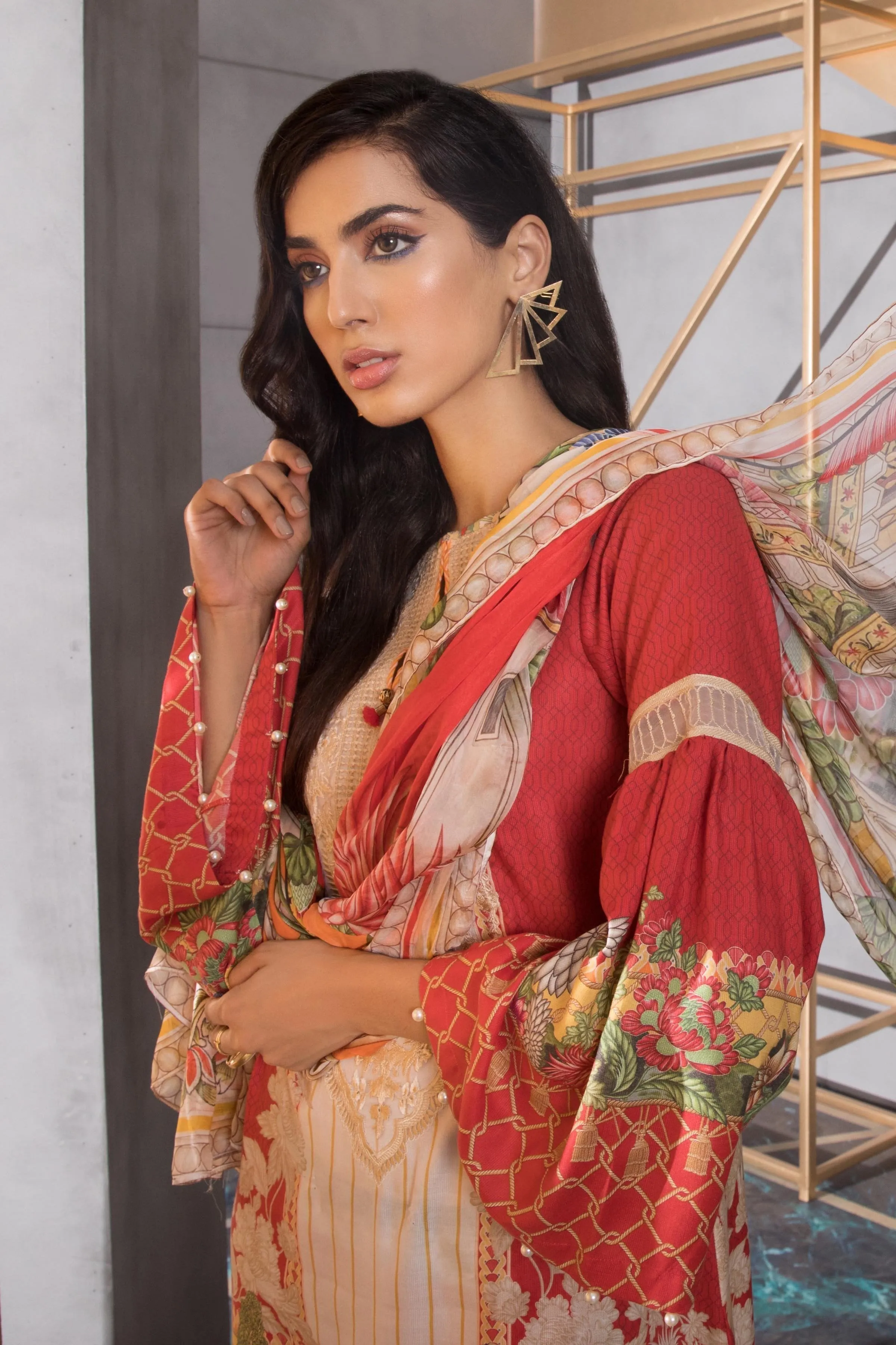 Sapphire Intermix Signature 3 Piece Collection 2019 – Shikargah