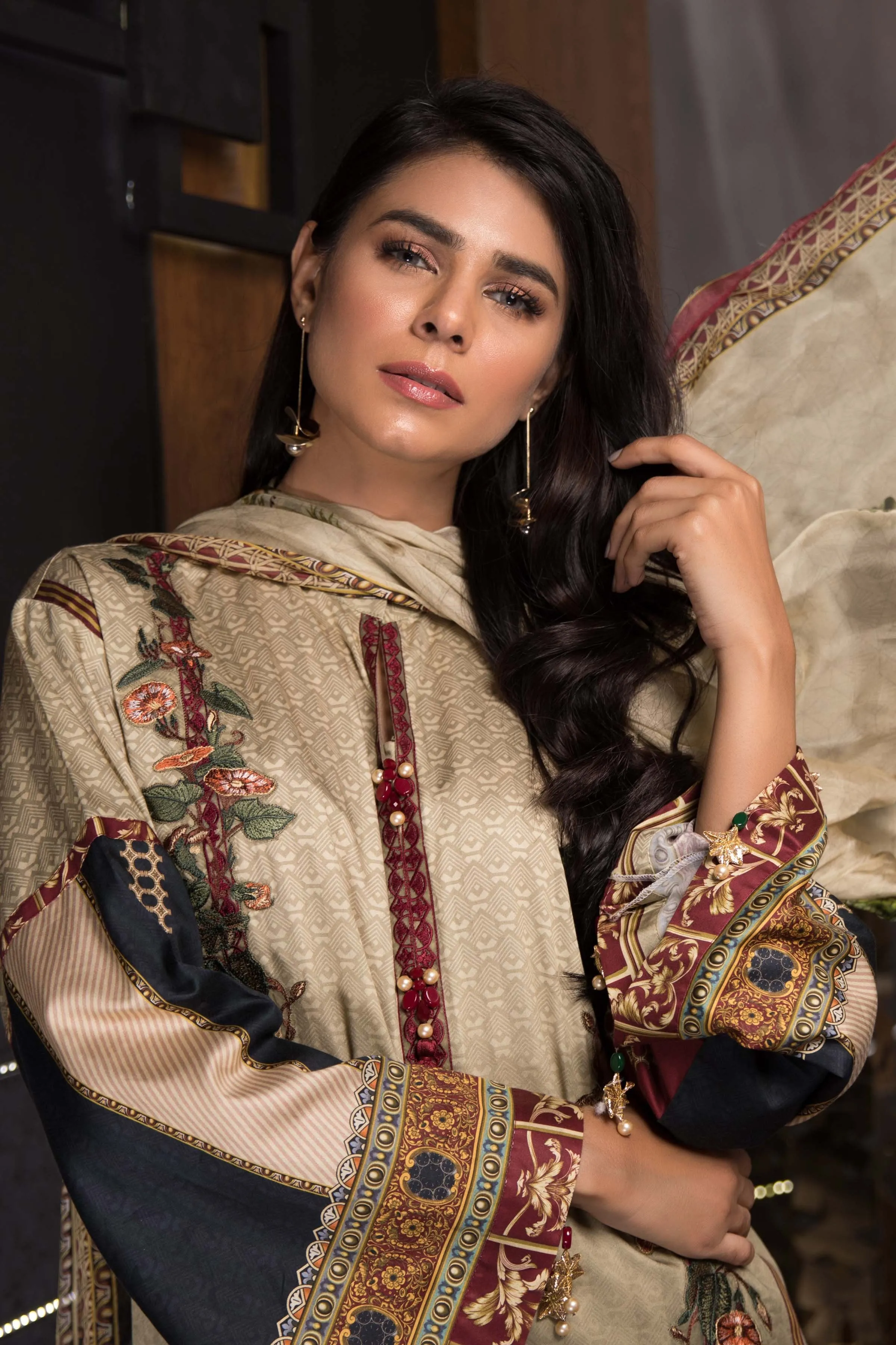 Sapphire Winter Signature - 3 Piece Collection 2019 – Pale Oriental