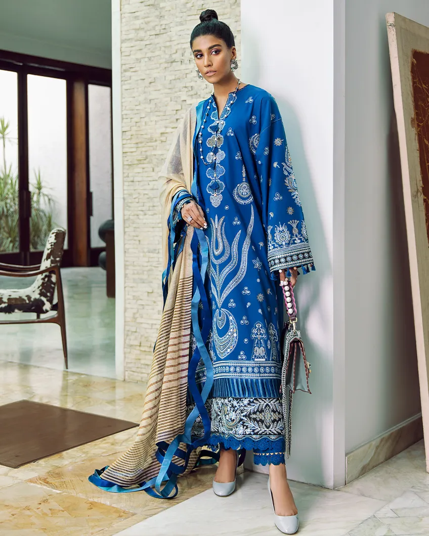 Zaha by Khadijah Shah – Modern Memsaab Fall Edition – DAUMA (ZI20-10)