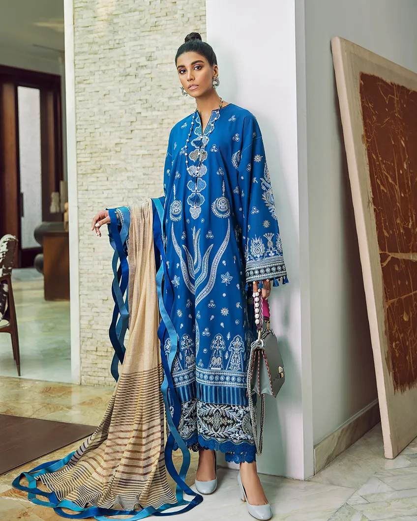 Zaha by Khadijah Shah – Modern Memsaab Fall Edition – DAUMA (ZI20-10)